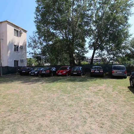 ホテル Rilindja Velipojë