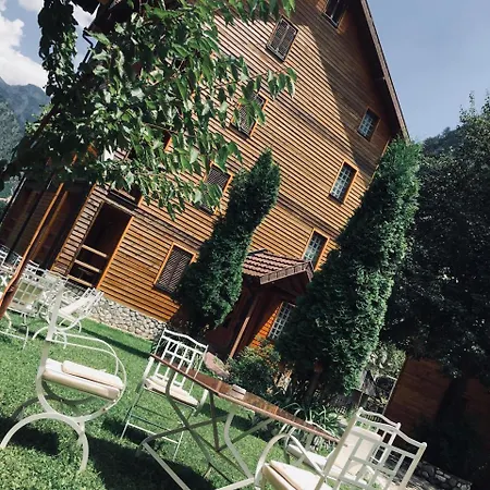 Rilindja Chalet Valbone
